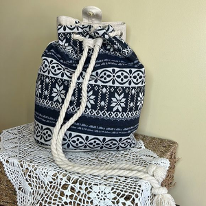 Canvas‎ snowflake print drawstring knapsack
